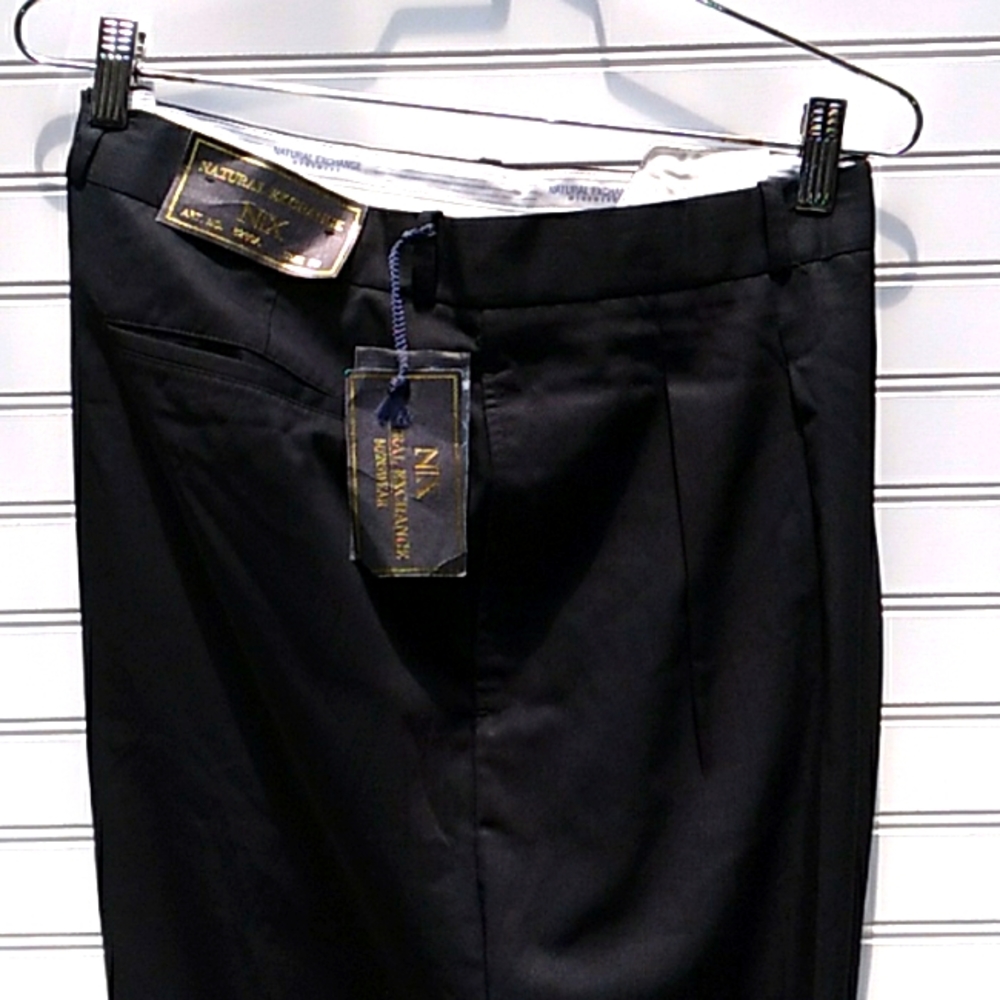 NEW- N/X - 38" X 32" BLACK COLOR -Double Pleated-Classic Fit